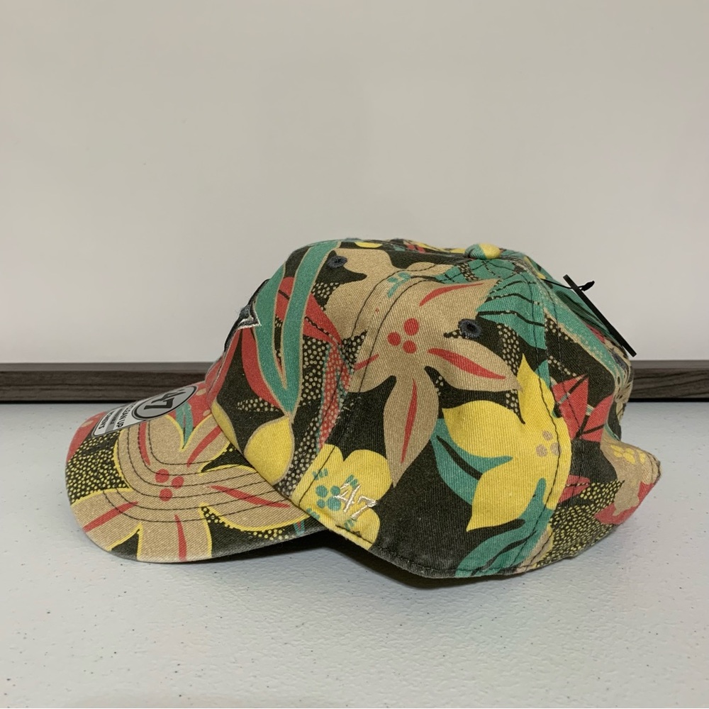 ‘47 Dallas Cowboys Plumeria Cap-NWT - Picture 4 of 7